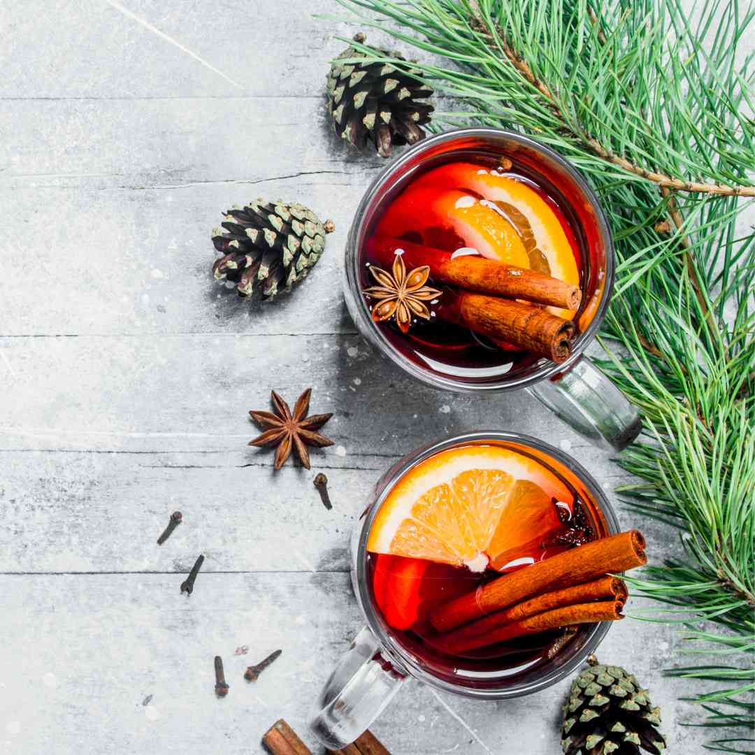 Slow Cooker Classic Spiced Mulled Wine